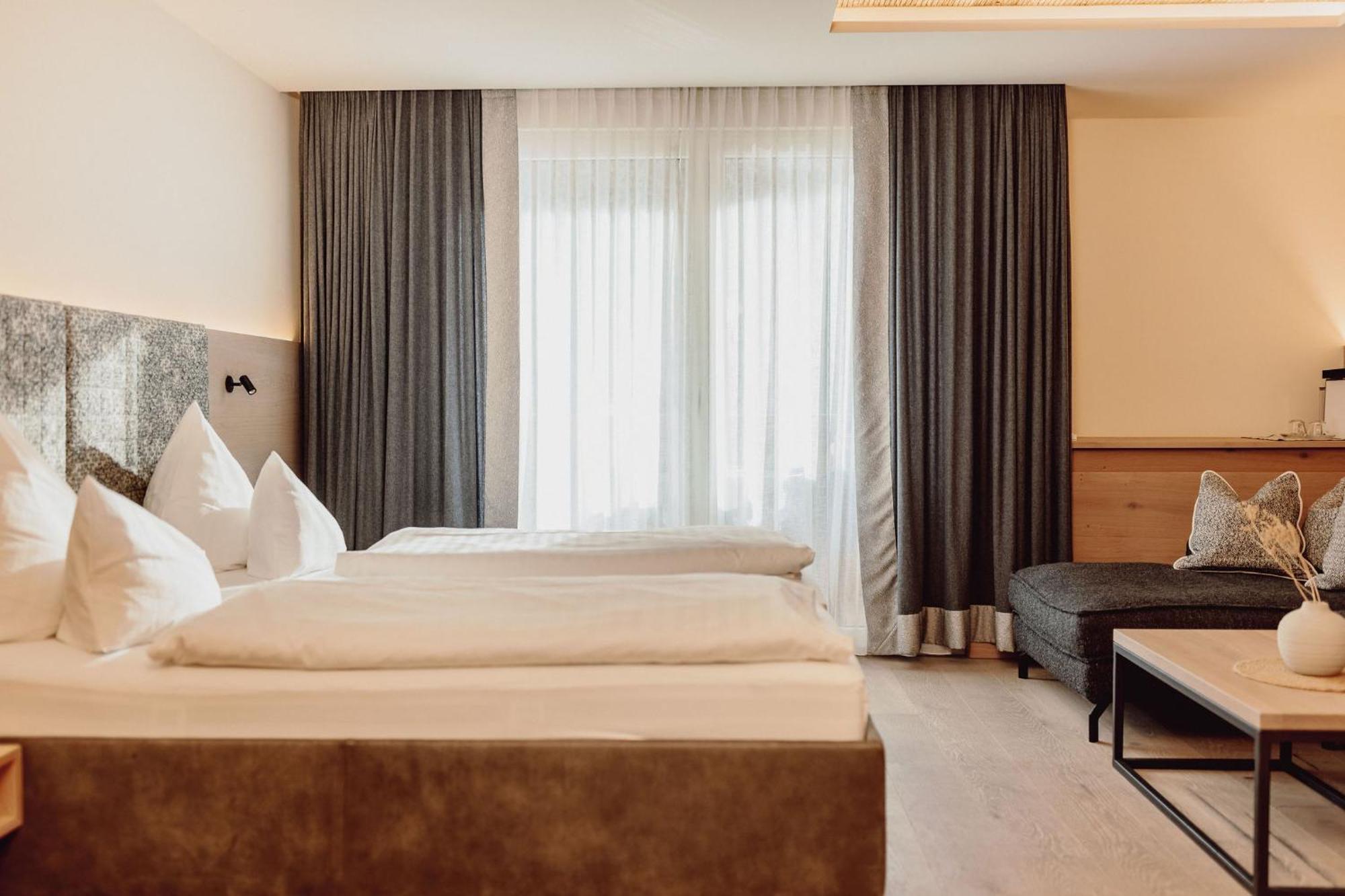 Alpina Alpendorf Hotell Sankt Johann im Pongau Exteriör bild